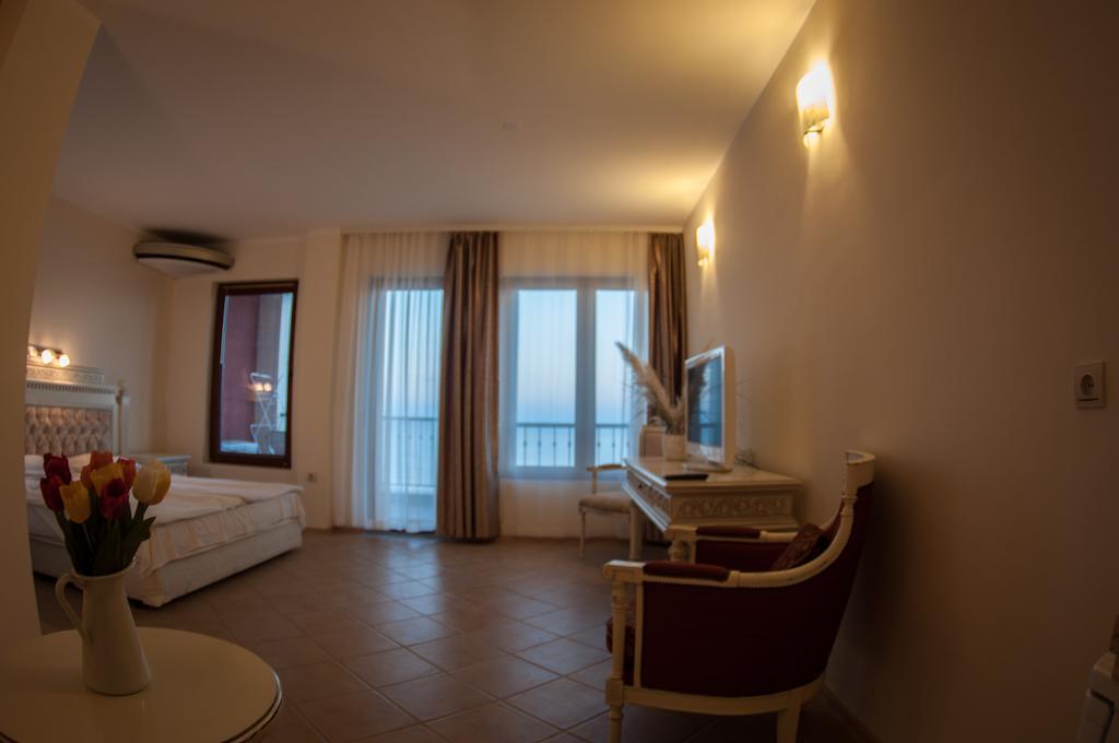 Rocamar Beach Resort Tsarevo Phòng bức ảnh